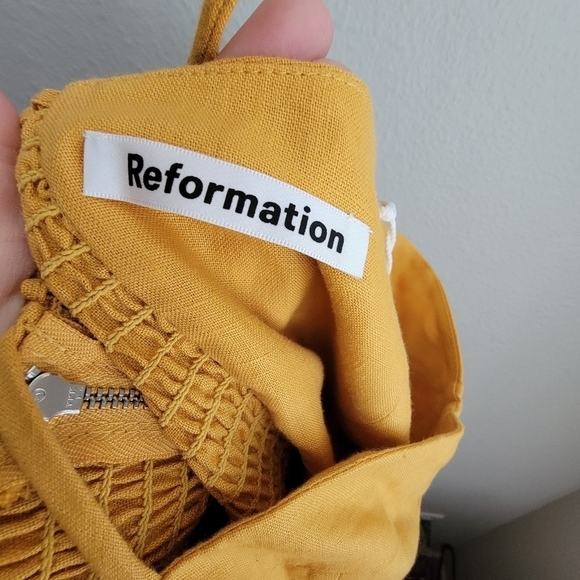 Reformation Nebraska Dress in Ochre size 8 NWT - Picture 9 of 10